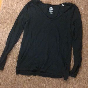 Long-sleeved black shirt!